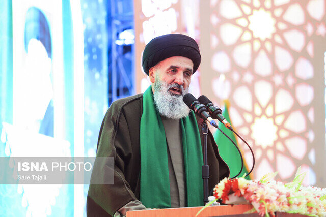 هشدار رئیس سازمان عقیدتی سیاسی وزارت دفاع به آمریکا؛ اگر مجدد خطای محاسباتی کنید سرزمین‌های اشغالی و پایگاه‌های آمریکا در منطقه را موشک‌باران می‌کنیم